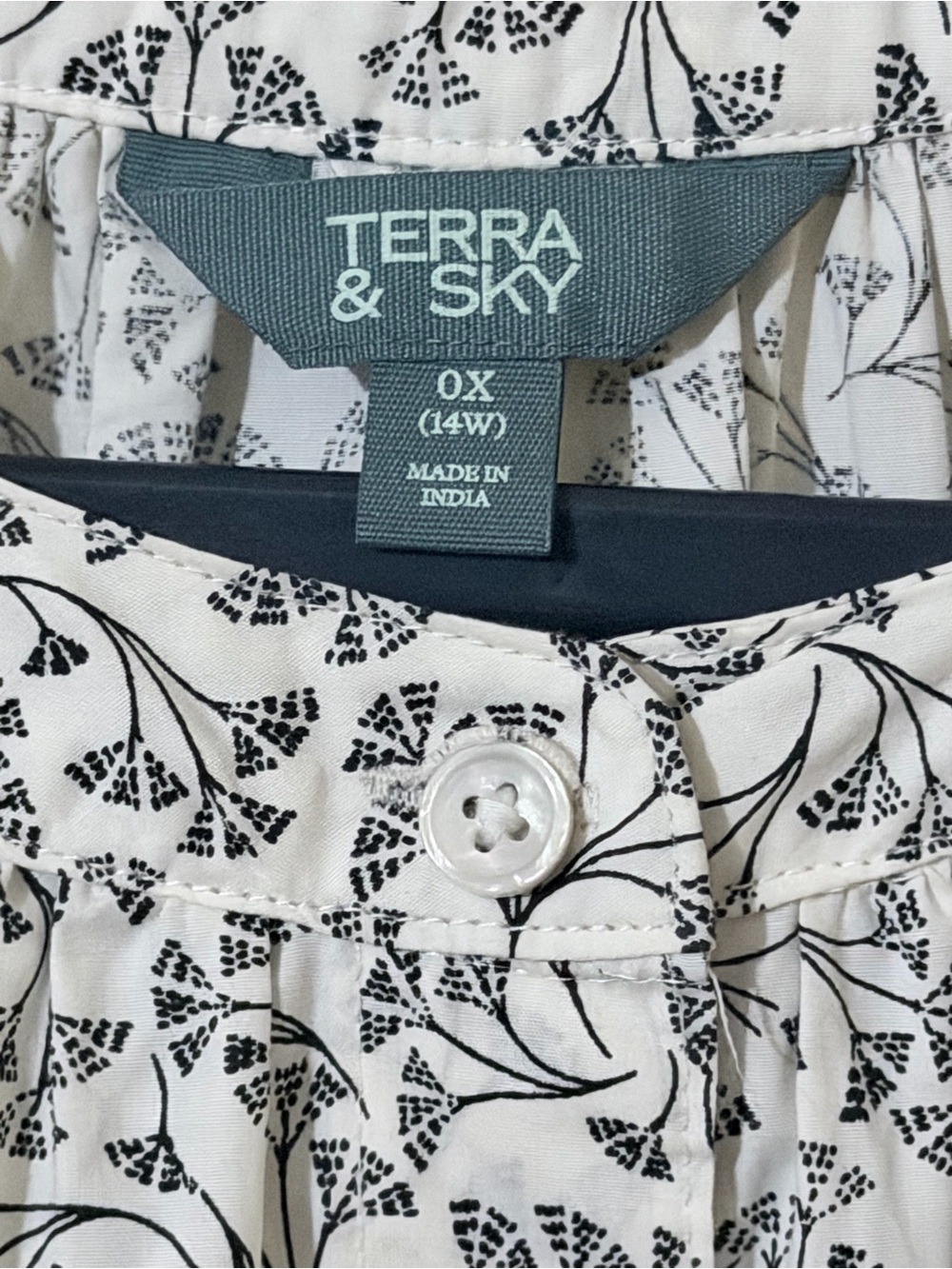 Terra & Sky Cream Floral Tie-Waist Long-Sleeve Dress     Size: (0X/14W) - Picture 6 of 13